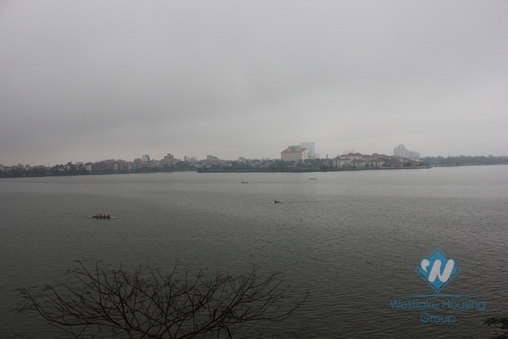 Big and luxury apartment for rent in Tay Ho area, Ha noi